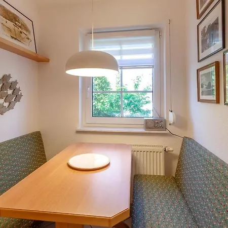 Semesterbostad Faehrhaus Luv Un Lee