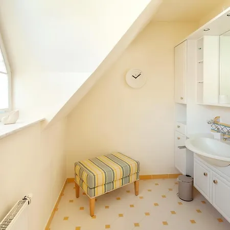 Faehrhaus Luv Un Lee Sellin (Rugen)